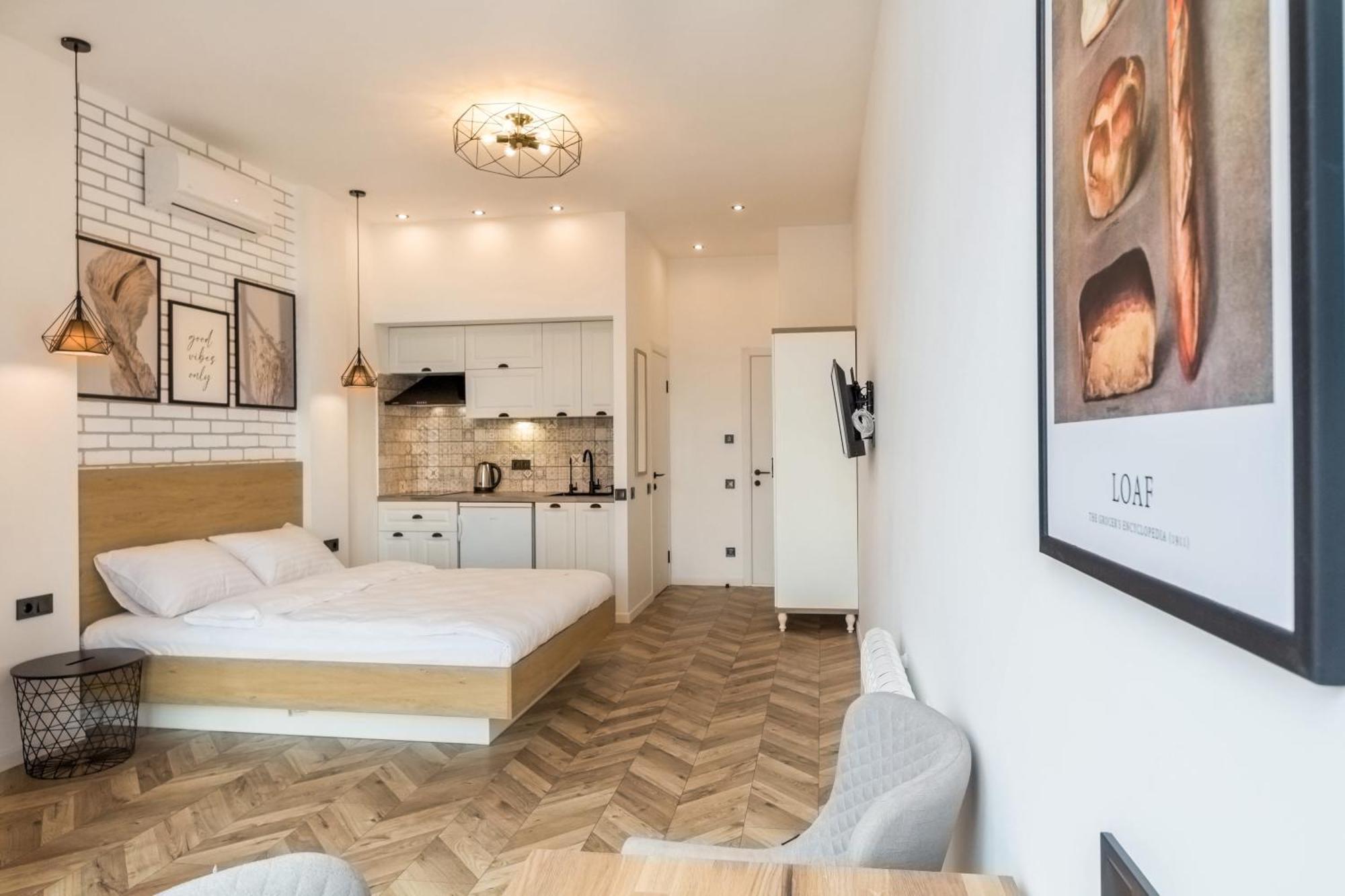 Design Apartments With Panoramic View Kyiv Exterior photo