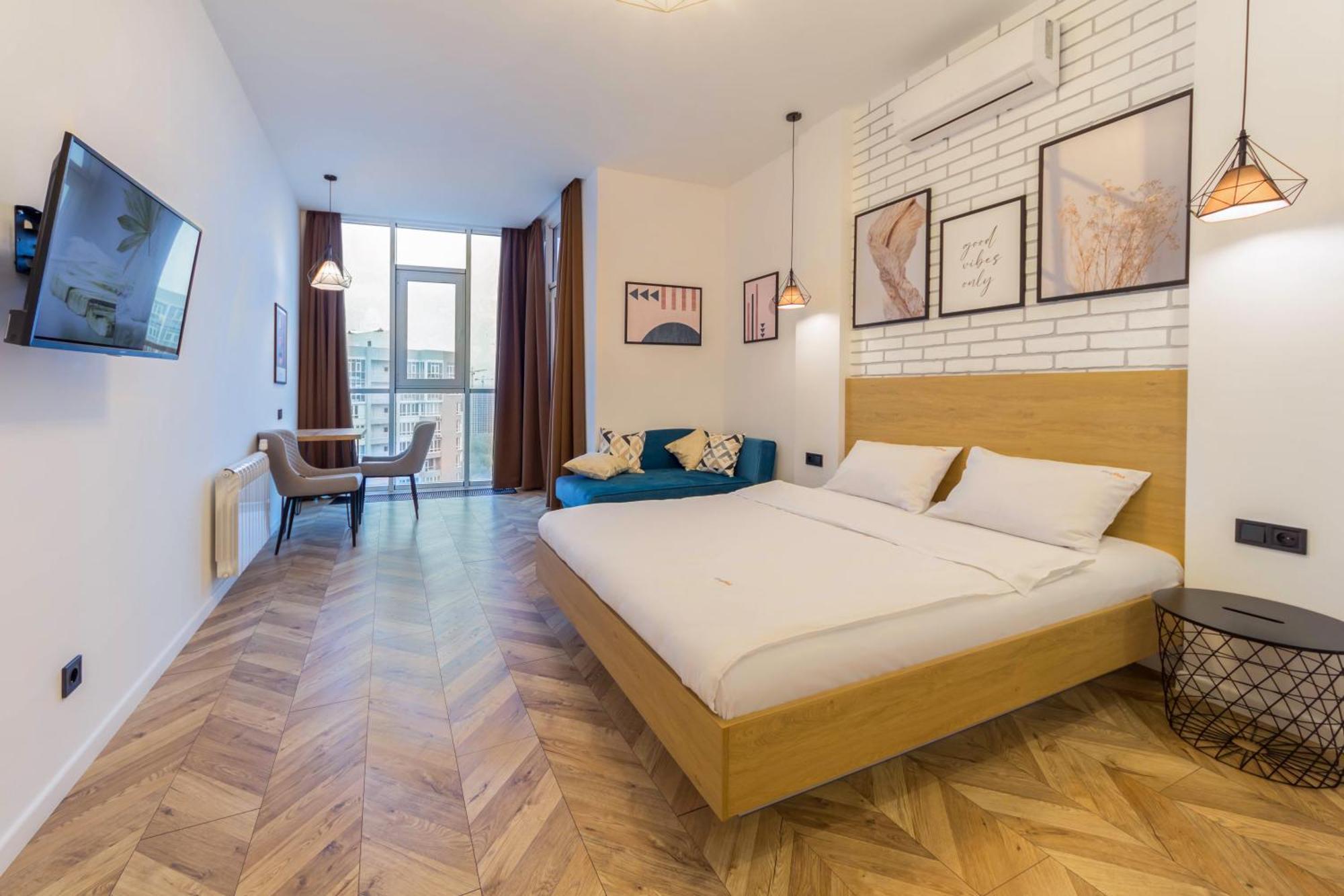 Design Apartments With Panoramic View Kyiv Exterior photo